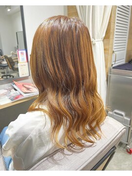 ラピスタ 池袋(Lapista) 韓国ヘアレイヤーカットダブルハイライトカラー【Lapista池袋】