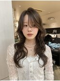 動きのでやすいハッシュカット/透明感カラー