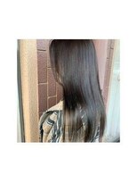 ヘアルーム ルシア(Lucia) 艶ダークカラー