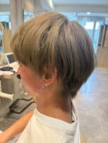エヌアンドエー せんげん台店(N&A)&nbsp;軽やかな毛流れが映える耳かけショートスタイル