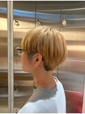 ブリーチありミルクティーベージュ×センターパート爽やか