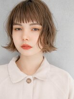 ルティア(Lutia) オン眉 外ハネショートボブ