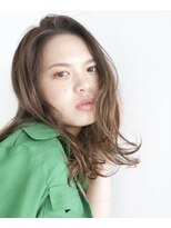 エヌ トーキョー(enu TOKYO) くすみブルーとベージュで秋冬の透明カラーに・・