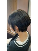 ショートボブ
