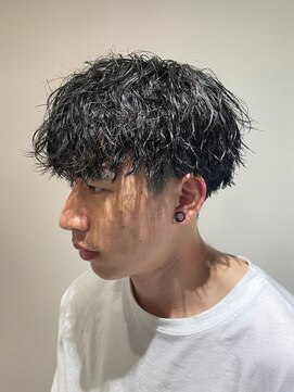 クオル 立川(QOL) ツイストパーマツイストスパイラルパーマツーブロック刈り上げ