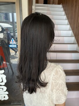 アヴァンス 天王寺店(AVANCE.) ブルーブラック×透明感