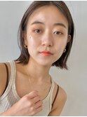 顔周りレイヤーカットくびれヘアミルクティーベージュカラー