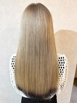 シアン(CYAN) #裾カラー#ミルクティーベージュ#ブリーチ#髪質改善