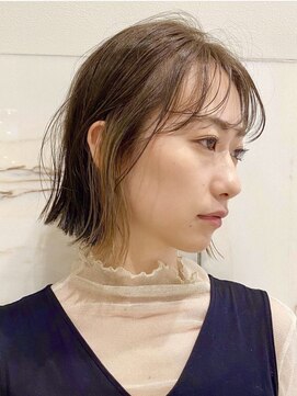 ピークアブー 原宿ハラカド(PEEK-A-BOO) 外ハネボブ/大人インナーカラー/切りっぱなしぱっつん/薄め前髪