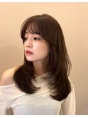 ダークアッシュ  暗めカラー グレージュ　レイヤーカット