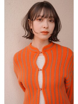 レジュアル(RESSUAL) イメチェンホワイトブロンド外ハネボブ美髪ワイドバング