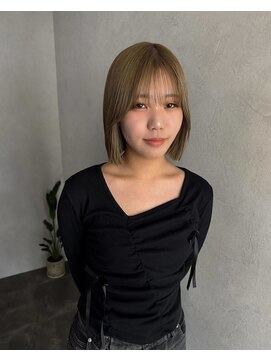 サロンエフ(salon f) 顔まわりレイヤーの大人ボブスタイル