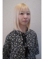 繭 抜きっぱなしブロンドヘア