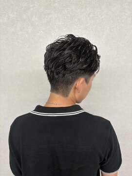 コードバイケンジ 戸塚(CODE by KENJE) バチバチフェザーショート