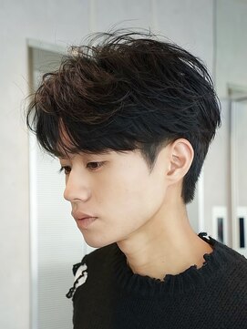 アビー(ABBEY4) フェザーパーマ毛流れセンターパート/曲がる縮毛矯正毛流れヘア