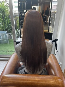 クロムス(clomus) やわらかい質感が引き立つナチュラルカラー