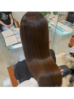 フォルテ 榛原パームス店&nbsp; 大人ガーリーダークアッシュ似合わせカットミディアムレイヤー