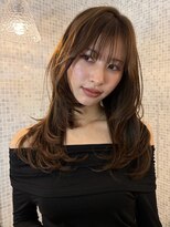 ラパンセヴェール(LA PENSEE VERT) レイヤーカット×透明感オリーブベージュカラー