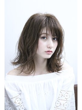 ネオリーブアイム 横浜西口店(Neolive aim) 透け感たっぷりブルーアッシュの切りっぱなしボブデザインカラー