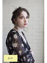 ラレイ(Lalei)&nbsp;表参道駅/青山　参列・二次会・パーティアレンジ　辻幸奈