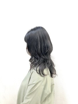 クオリス 上福岡店(QUALIS) 前上がりウルフレイヤー/ロング/ゆるふわ/無造作ウェーブ/デジパ