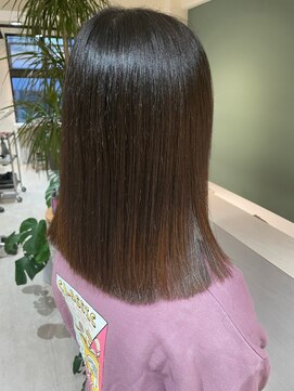 サラジュ 梅田店(SARAJU) saraju ヒラノ　切りっぱなしミディアム　フローディアTR