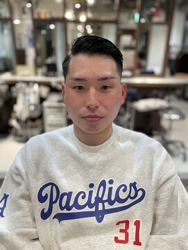 リバレッジ 広尾(Leverage) 七三分けスキンフェードカット【広尾、恵比寿】担当:尾上