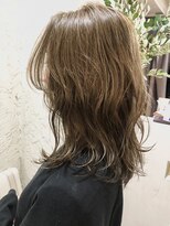 ペネロープ(Penelope)&nbsp;韓国ヘア/セミロングレイヤー/ベージュ系　担当　夕島