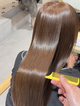 ティア(Tia.) (巻ける縮毛矯正/縮毛矯正/前髪縮毛矯正/髪質改善/艶髪)