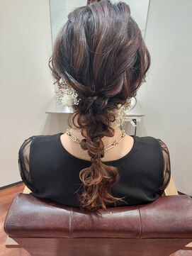 グランルッソ 岡山イオン前(GRAN LUSSO) 編みおろし