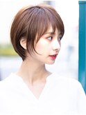 前髪×サイドレイヤーカット美シルエットショート
