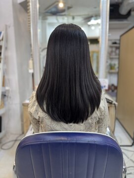 ヘアサロン プラス アーティスタ(hair salon + artista) ラウンドレイヤー