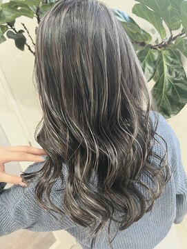 ヴィフ 大船(VIF) バレイヤージュ/ハイライト/ダブルカラー/ケアブリーチ/ボブ