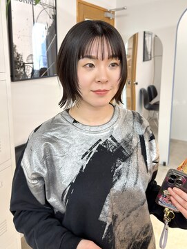 ミーナ バイ アーバン(Meena by urban.) 【Meenaハザマ】大人女性にちょうどいい外ハネマッシュウルフ