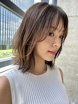 イル 天神西通り店(ill) 20代30代ボブ/ミディアムレイヤー/グレージュ/透明感/天神/大名