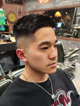 スリーセント 栄(3/cent) クルーカット/フェードカット/スキンフェード