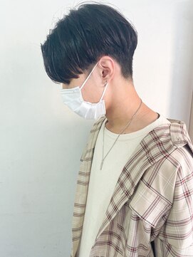 キャンバス バイ ネオリーブ 横浜西口(Canvas by neo.) 耳上刈り上げセンターパート【横浜】