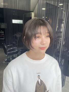ニーゼロゼロナナ(2007) ショートボブ