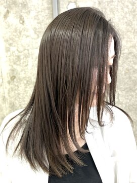 アヤラグランスパ 船橋店(AyaLA GRAN SPA) 【福田隆晃】グレージュカラー/レイヤーカット/透明感カラー