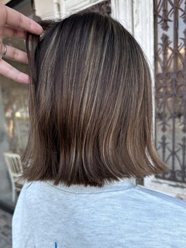 ニュイ(NUIT) ダブルカラーミルクティーベージュカラーケアブリーチ韓国ボブ