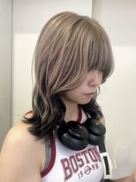 ロア 福岡天神本店(LORE)&nbsp;ダブルカラーミルクティーベージュカラーショートボブブリーチ