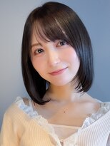 小顔魅せ◎ワンカールボブ！黒髪×丸みフォルムでガーリーさ倍増