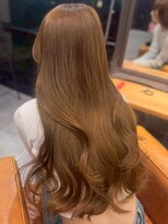 イリ 梅田(ili) ハイライトカラー/ミルクティーベージュ/レイヤーカット