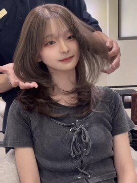 シュガー(Sugar) 透明感カラー/ワンホンヘア/韓国ヘア/顔まわり/大阪/梅田