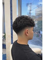 ヘアートーク アイズ(HAIR TALK I's) カーリーテーパーフェード