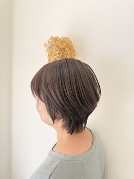 モク(mok) 白髪ぼかしハイライトのベージュカラー