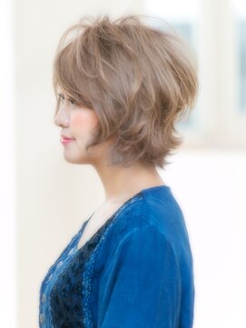 ヴィアラ 自由が丘(VIALA) 【VIALA 自由が丘】エアリー×前下がりボブ