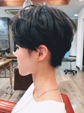 パース(PARS) 大人かわいい 厚めバング ショート☆【PARS 内山祐志】