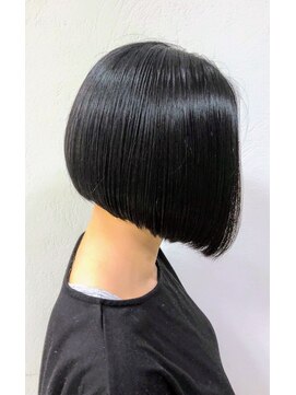 アッシュ 武蔵境店(Ash) 30代～４０代にオススメ。朝楽段なし前下がりボブ