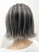 ディーナ(D'na) D'na』シルバーグレーバレイヤージュ 清水